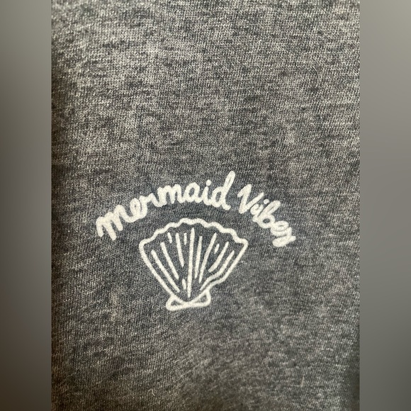 NWT Spiritual Gangster Wild and Free Mermaid Vibes Crop Tank Sz L Grey Yoga - Picture 4 of 7